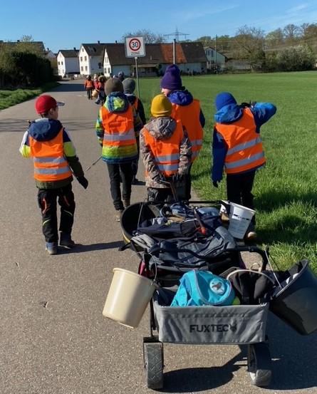 Impression Schülerinnen und Schüler der Schauenburgschule Urloffen sind im Zeichen der Umwelt unterwegs